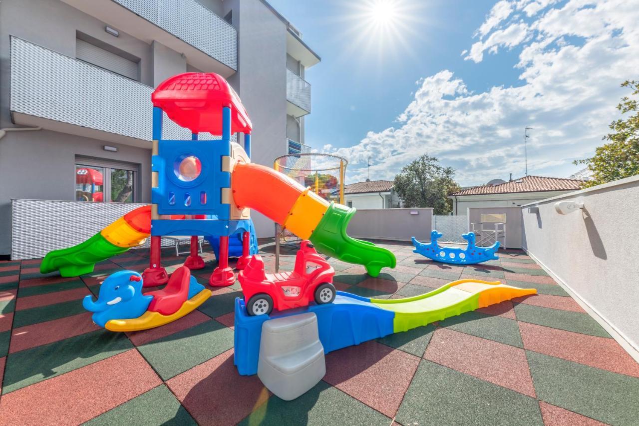 Residence Filmare Riccione Esterno foto